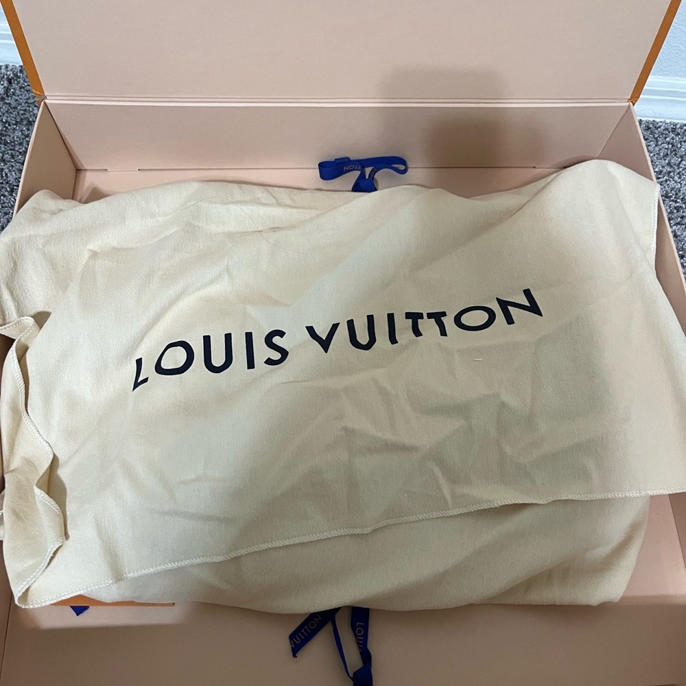 Authentic Louis Vuitton Neverfull Tote MM Beige Canvas 2017